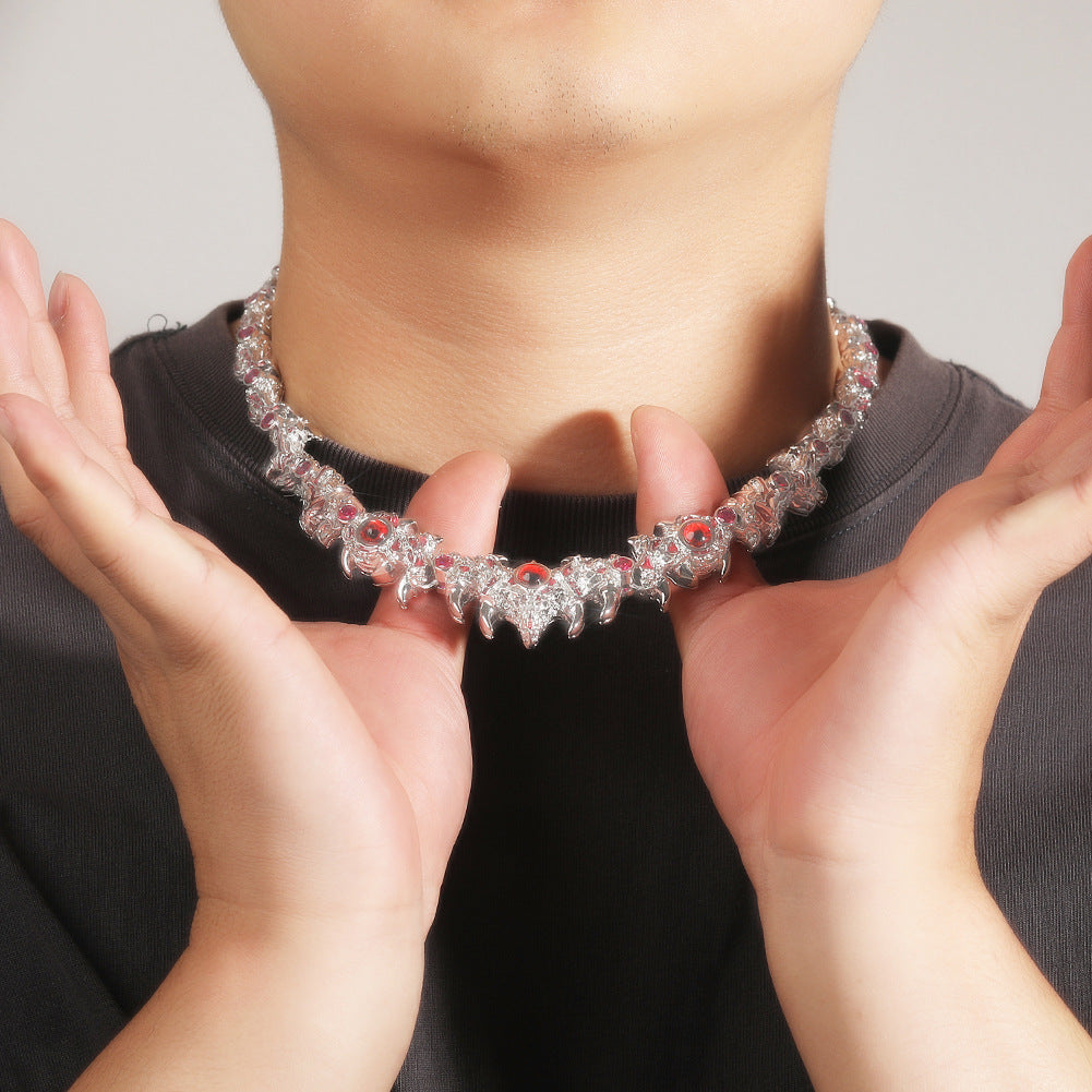 Hip-hop exaggerated spiky parasitic red-eyed thorn diamond-encrusted necklace